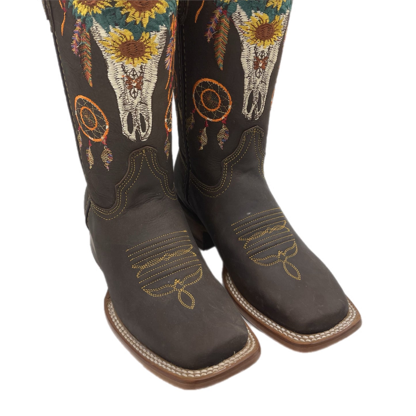 Women Sunflower Textured Boots