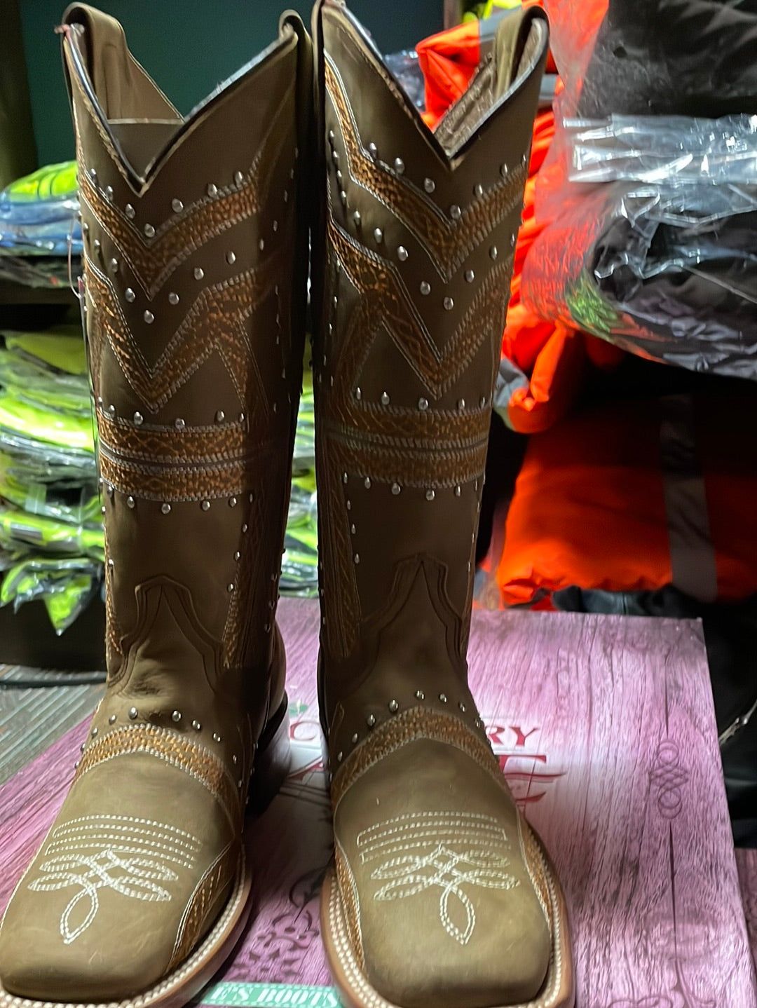 Women tall brown boots